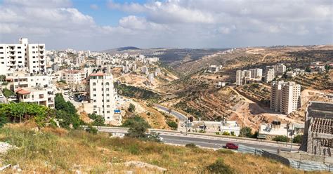 Ramallah – Travel guide at Wikivoyage.